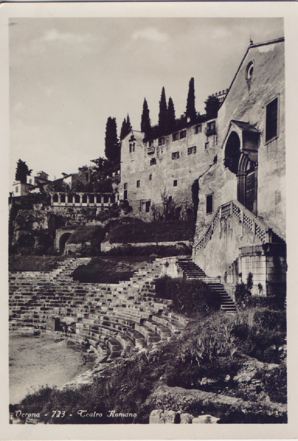 Verona. Teatro Romano. Non viaggiata, stampa 1934