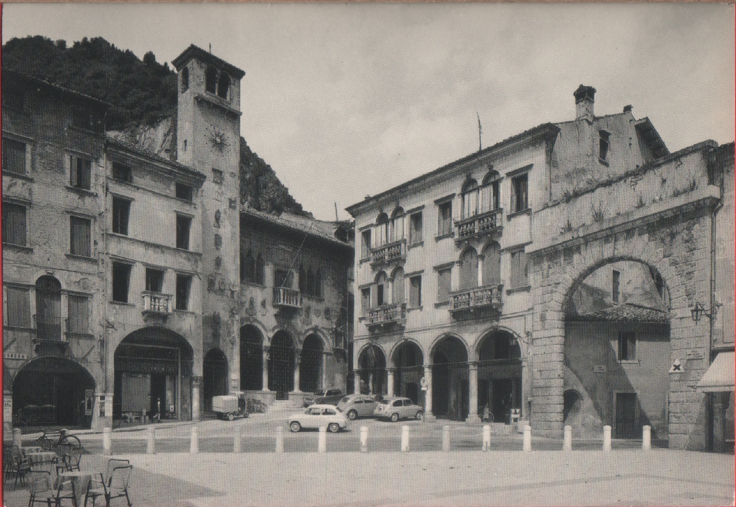 Vittorio Veneto. Piazza Marcantonio Flaminio. Non viaggiata