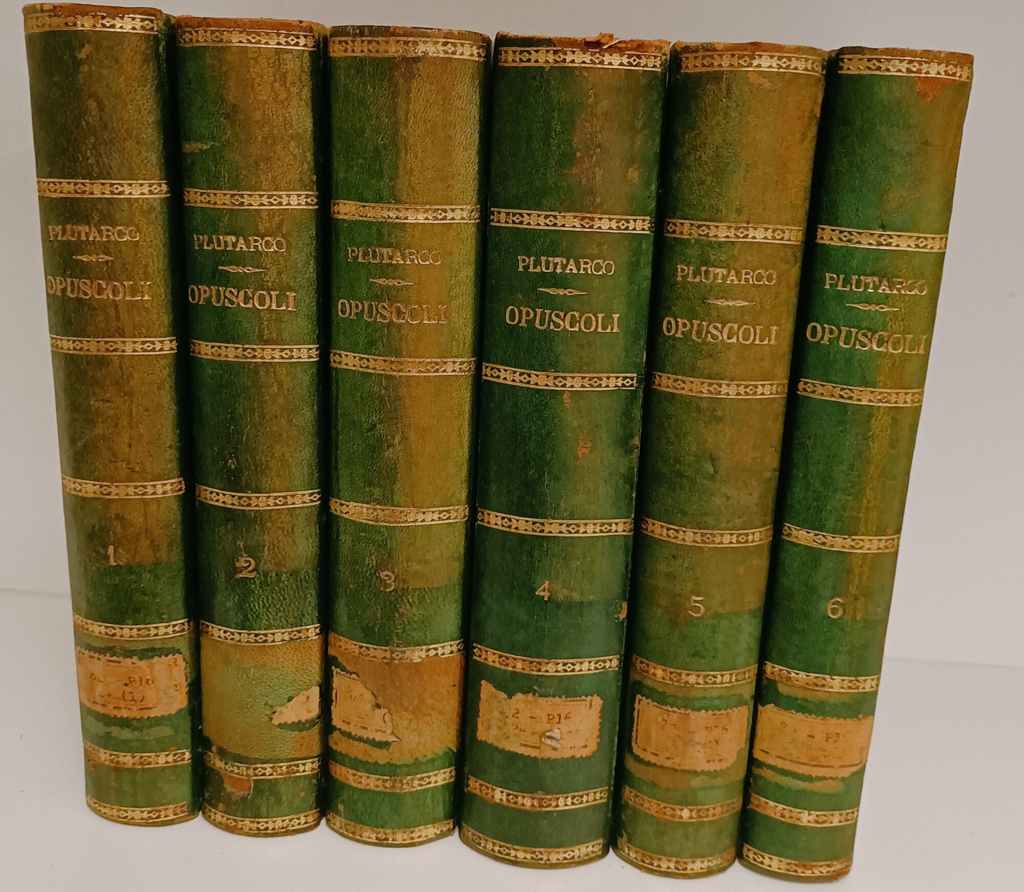 Opuscoli di Plutarco volgarizzati da Marcello Adriani nuovamente confrontati col …