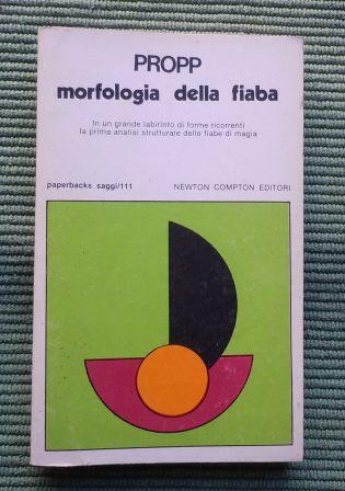 MORFOLOGIA DELLA FIABA - IN UN GRANDE LABIRINTO DI FORME …