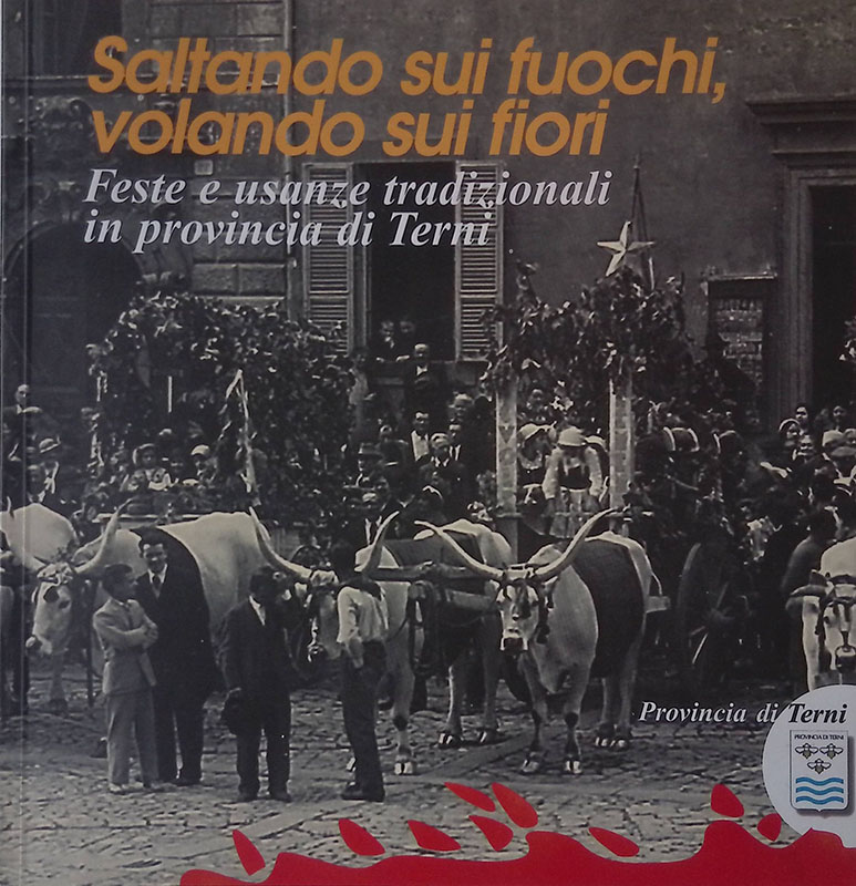 Saltando sui fuochi volando sui fiori. Feste e usanze tradizionali …