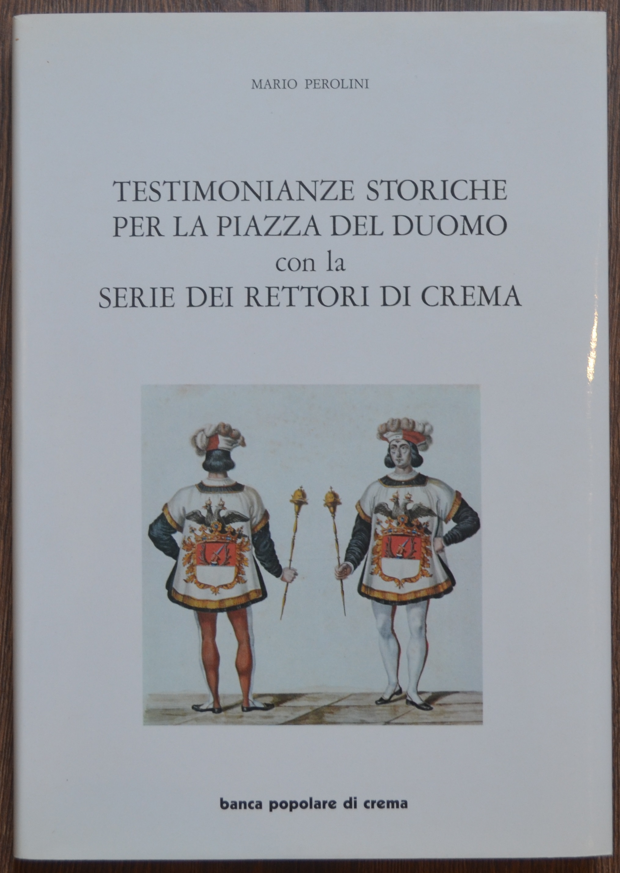 Testimonianze storiche per la piazza del Duomo con la serie …