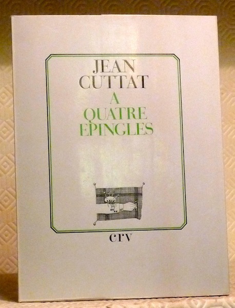 A quatre épingles.