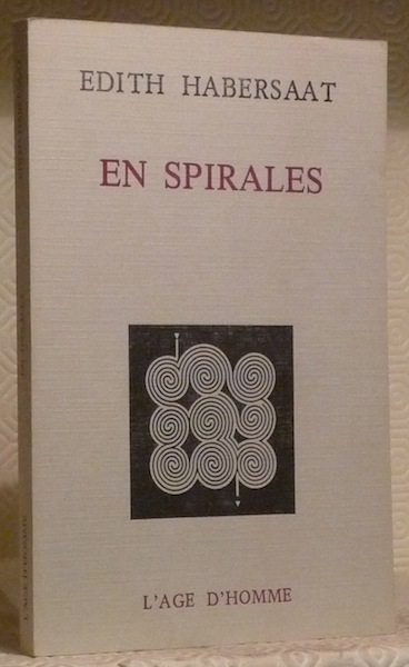 En spirales.