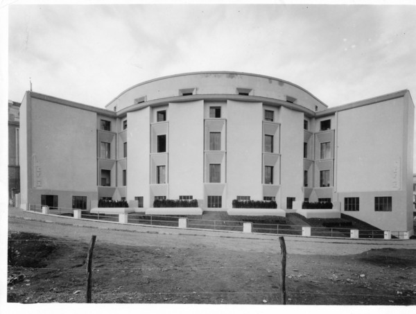 Roma: Casa dei cechi di guerra dell'architetto Pietro Aschieri