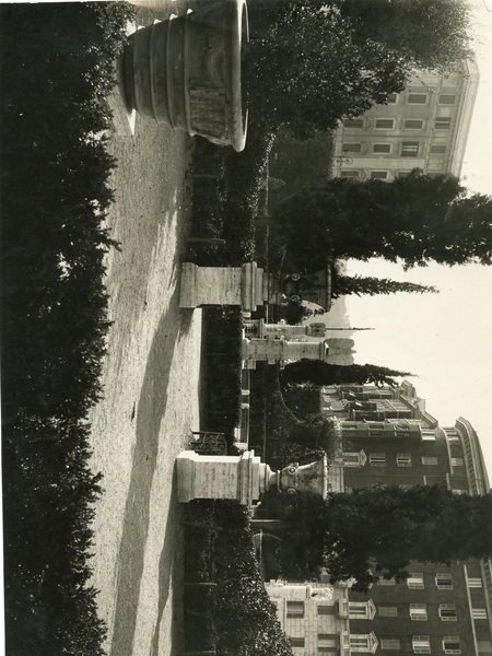 Roma Il giardino di Piazza Mazzini, primo piano della fontana