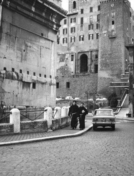 Roma, passeggiando sotto il Campidoglio