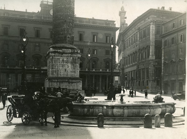 Roma, Piazza Colonna