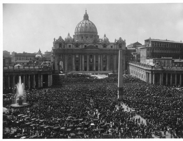 La messa a Piazza San Pietro.