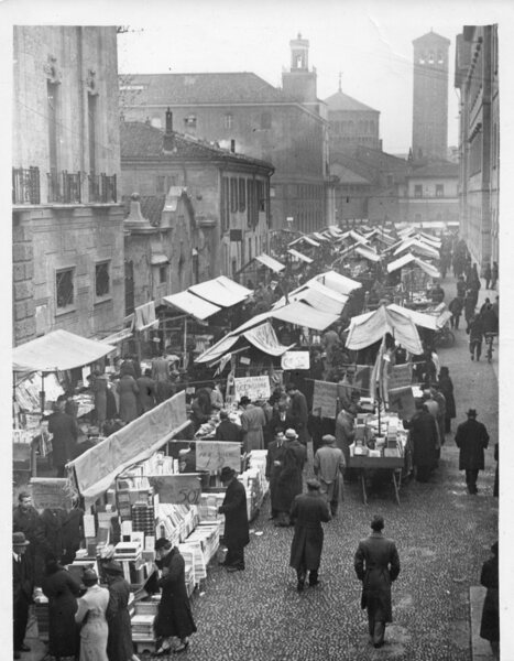 Milano La Fiera di Sant'Ambrogio