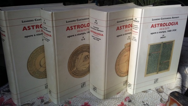 ASTROLOGIA Ins & Outs Opere a stampa (1468 - 1930). …