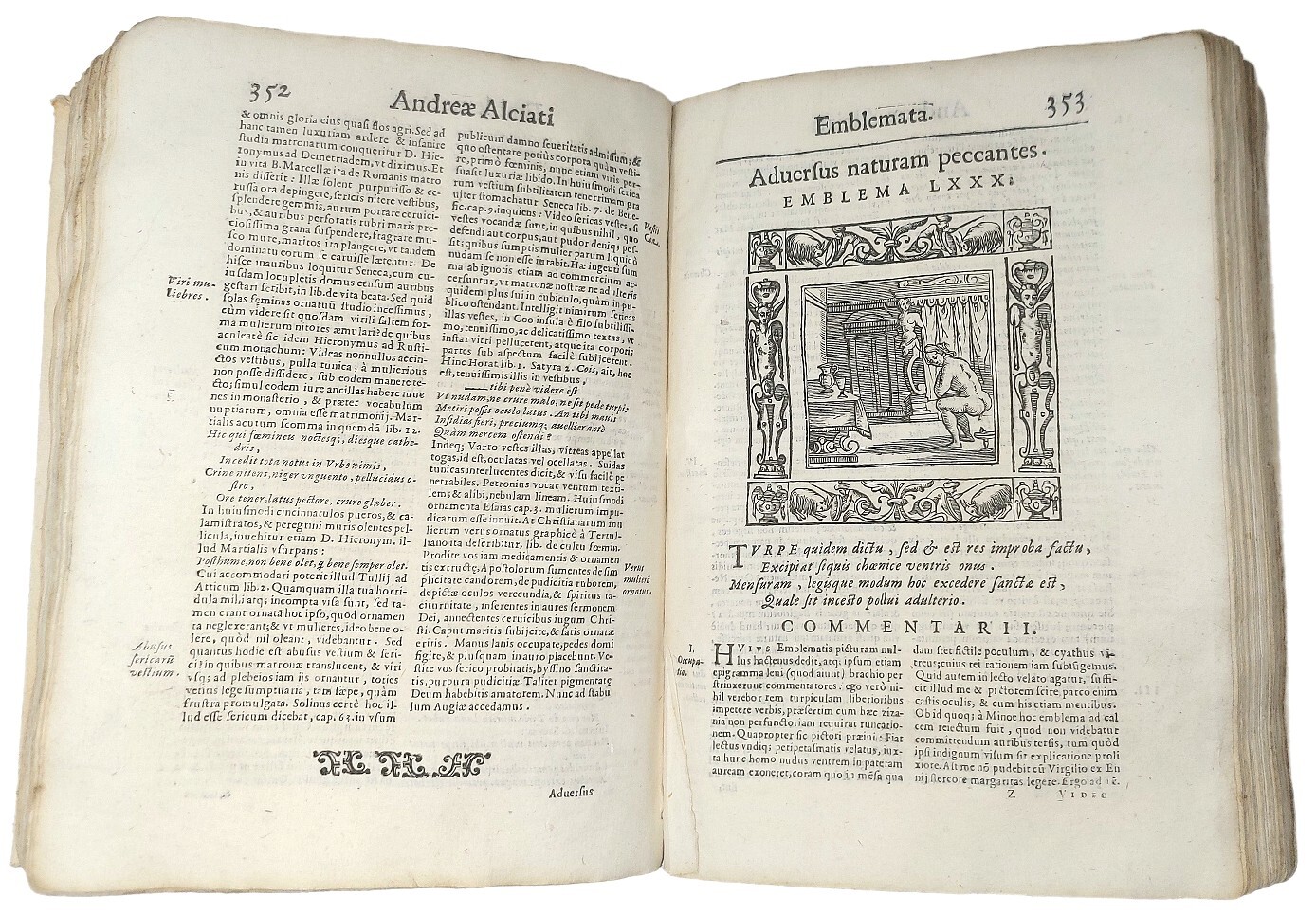 Emblemata. Cum commentariis Claudii Minois...et notis Laur. Pignorii patavini.