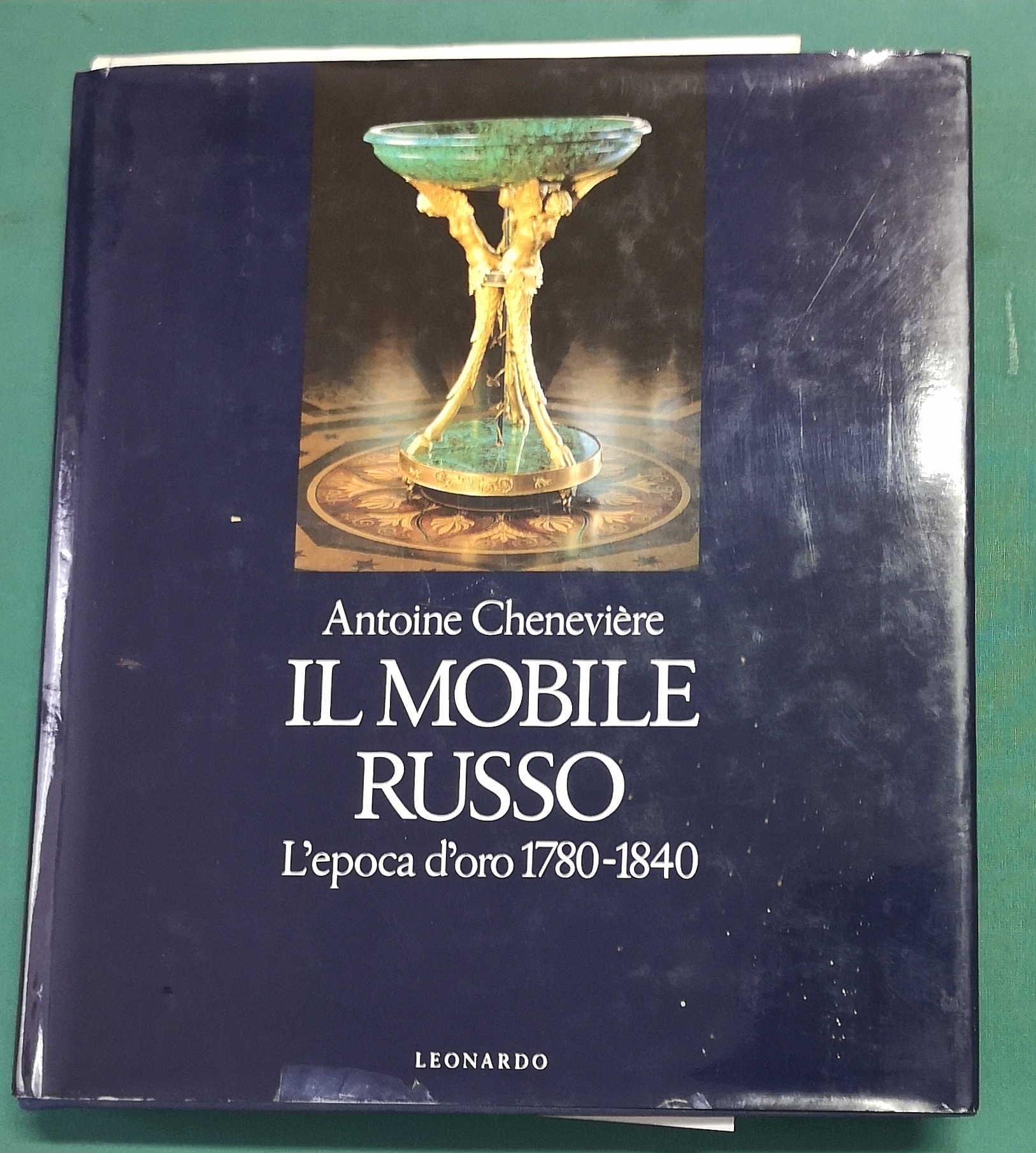 Il mobile russo. L'epoca d'oro 1780-1840.