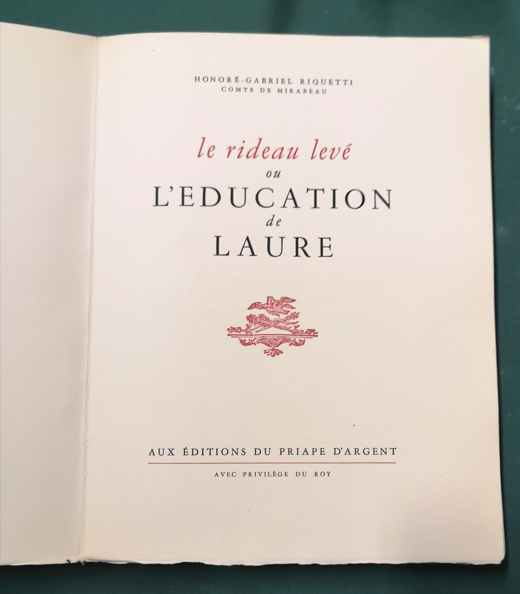 Le Rideau lev&amp;eacute; ou l'Education de Laure.