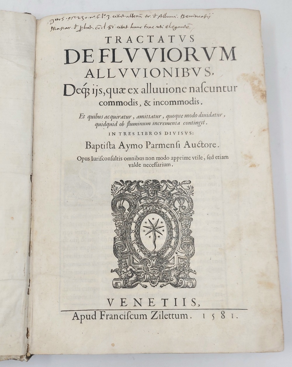 Tractatus de fluviorum alluvionibus,&amp;nbsp;deque ijs, quae ex alluvione nascuntur commodis, …