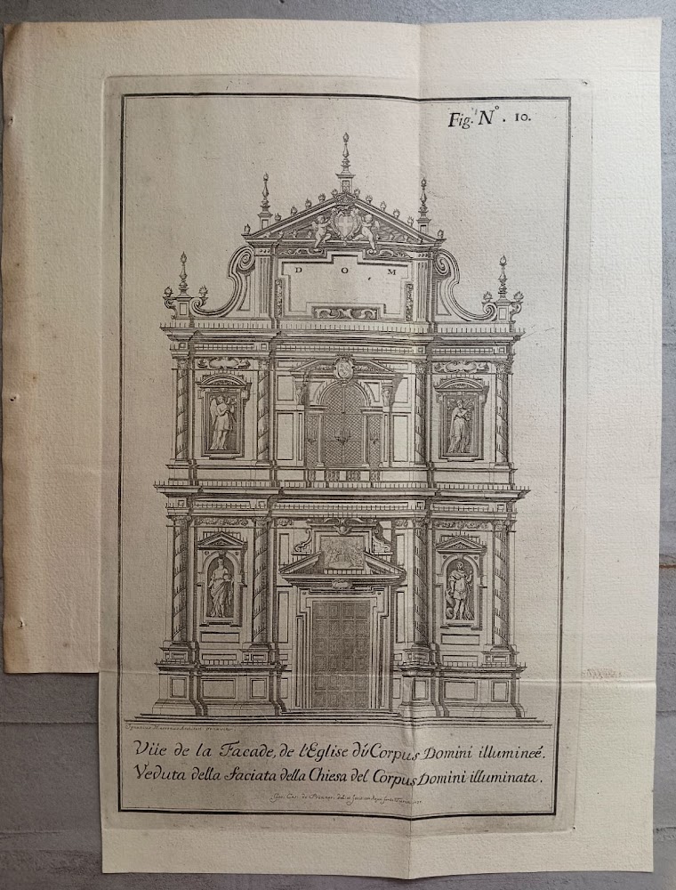 Veduta della faciata della Chiesa del Corpus Domini Illuminata