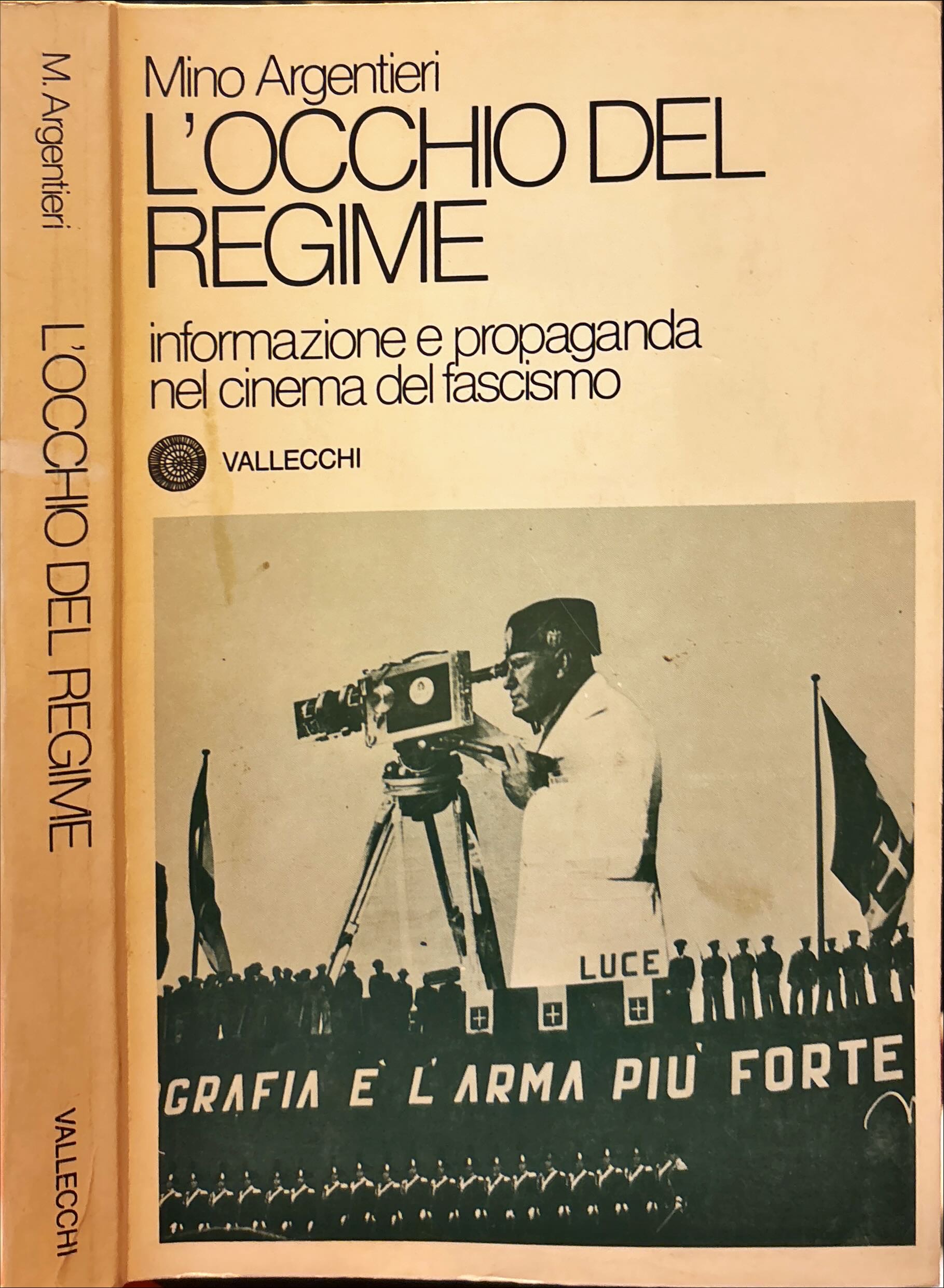 L'occhio del regime.