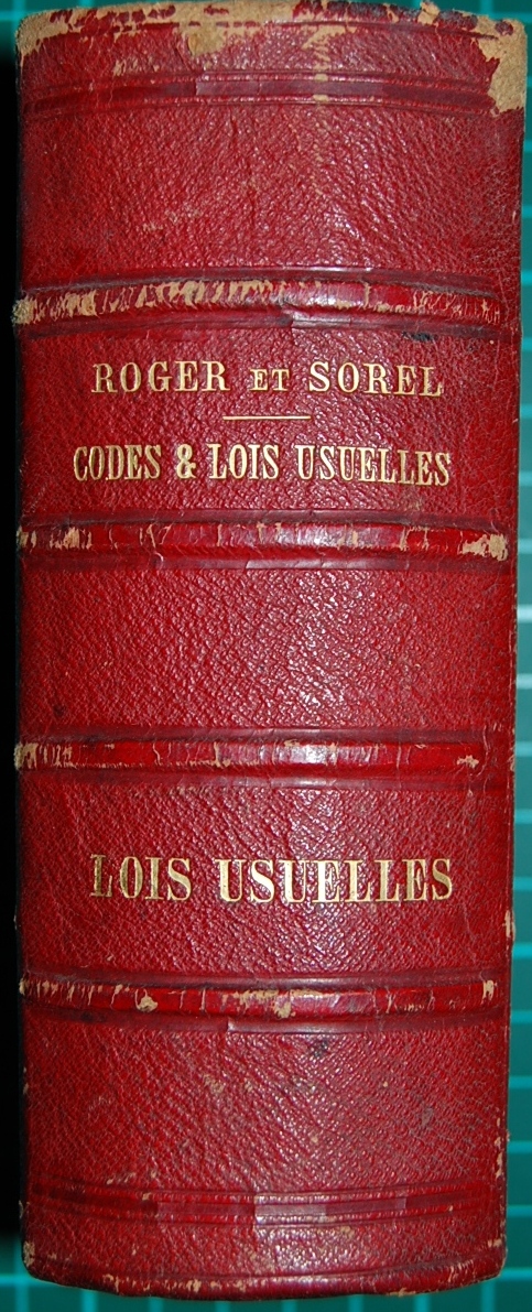 Codes et lois usuelles classes par ordre alphabetique collationnes sur …