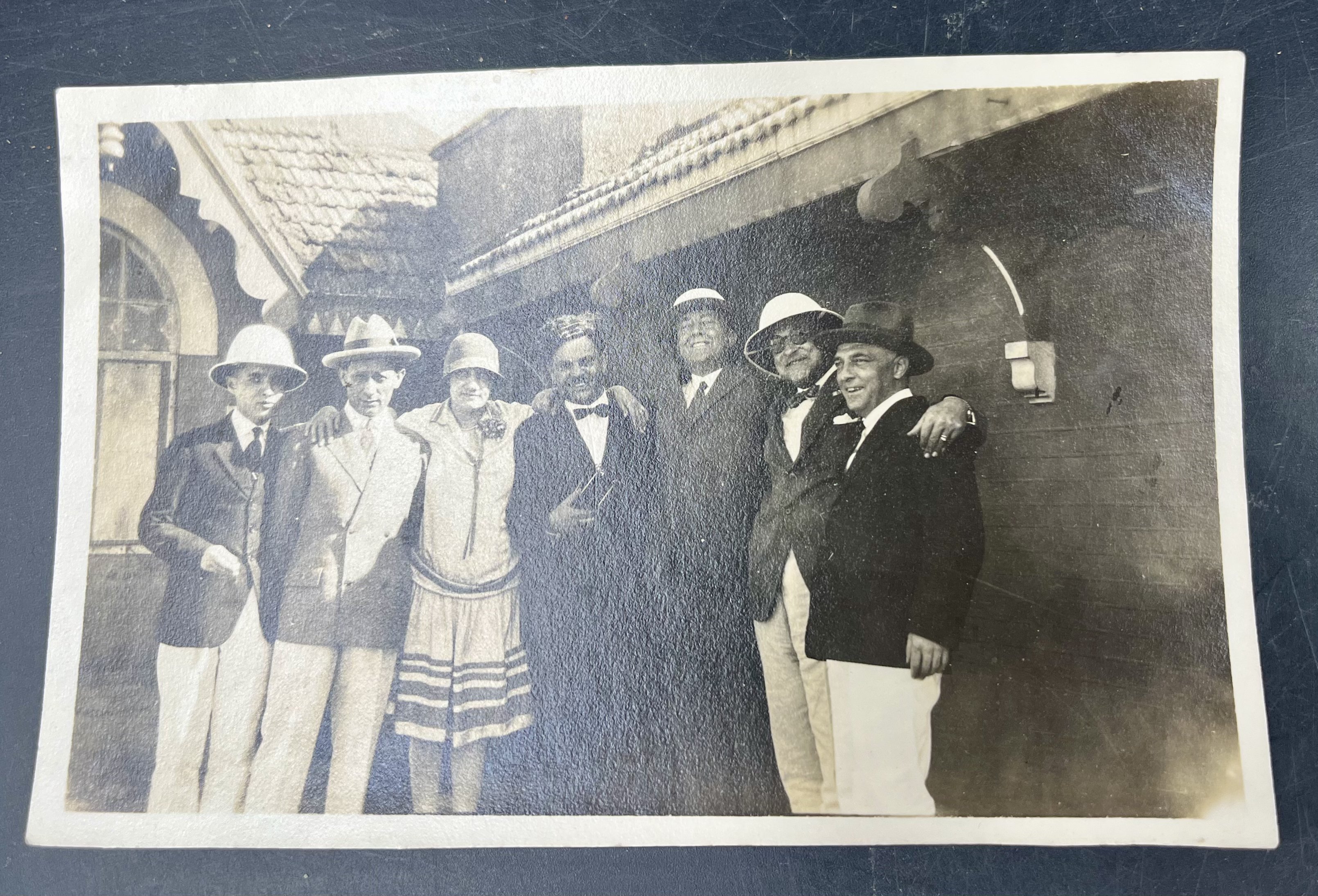 Gugliemo MARCONI fotografato in un gruppo durante una crociera in …