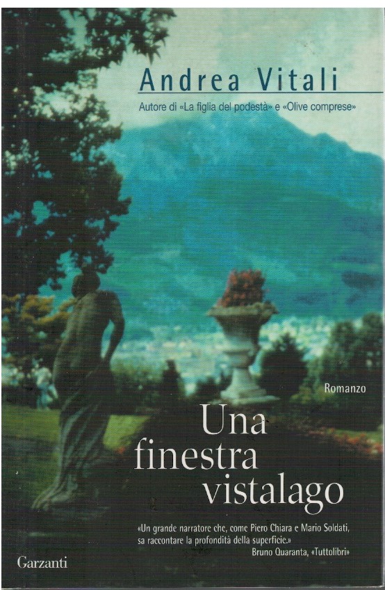 Una finestra vista lago