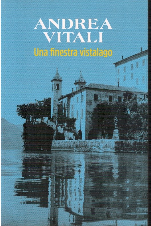 Una finestra vista lago