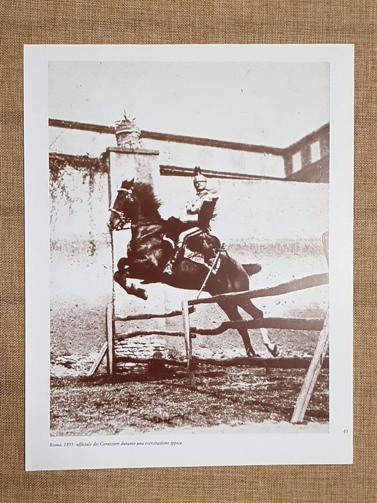1893 Roma Ufficiale dei Corazzieri impegnato in esercitazione ippica Carabinieri