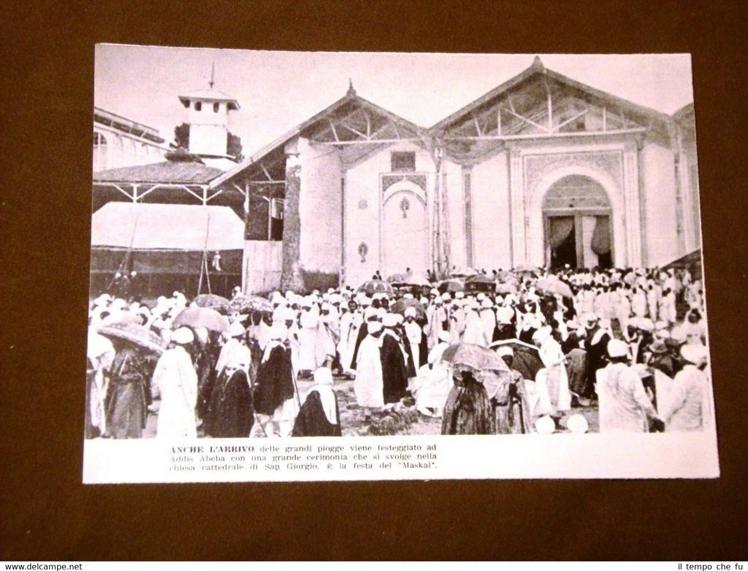 Addis Abeba nel 1935 Festa Maskal per arrivo piogge Chiesa …