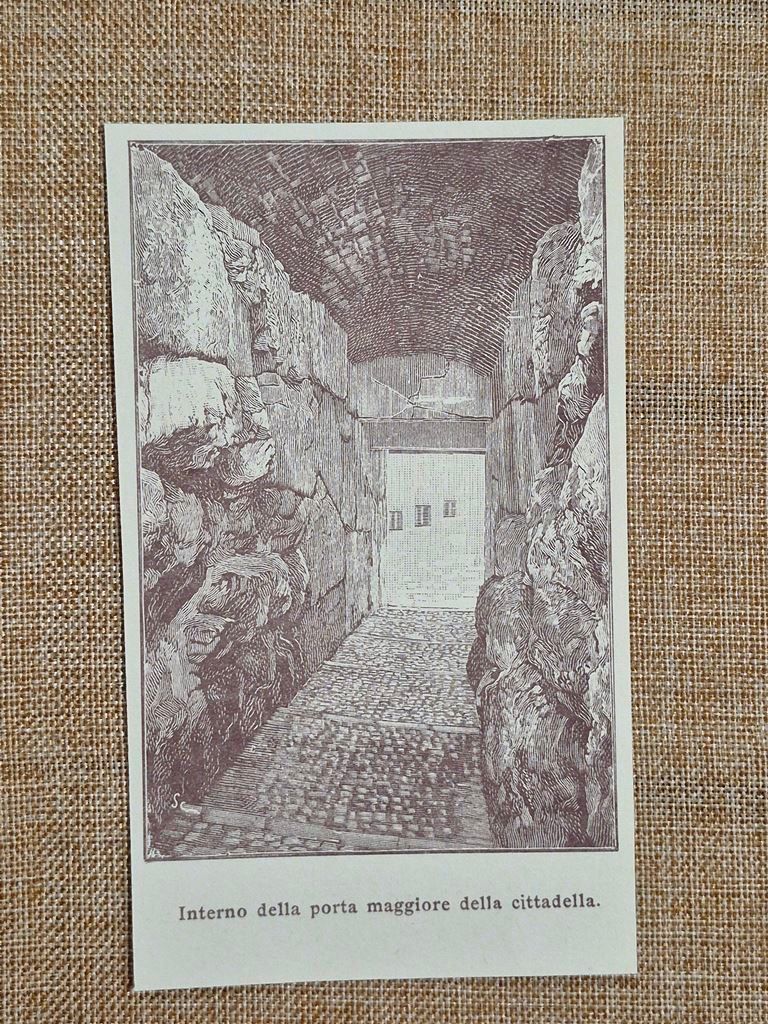 Alatri nell'800 Interno della porta maggiore della cittadella Frosinone Lazio