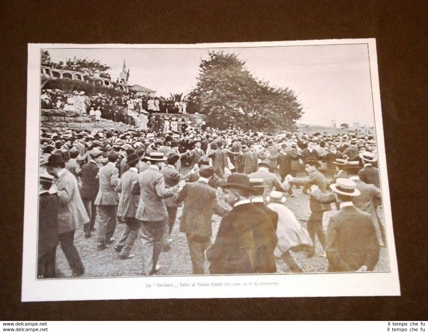 Barcellona nel 1906 La Sardana Ballo al Parco Güell