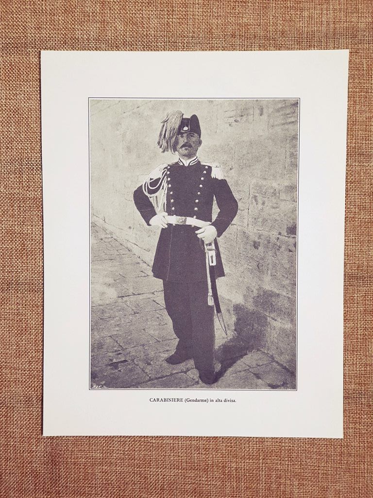 Carabiniere o Gendarme di San Marino nel 1911 Divisa alta …