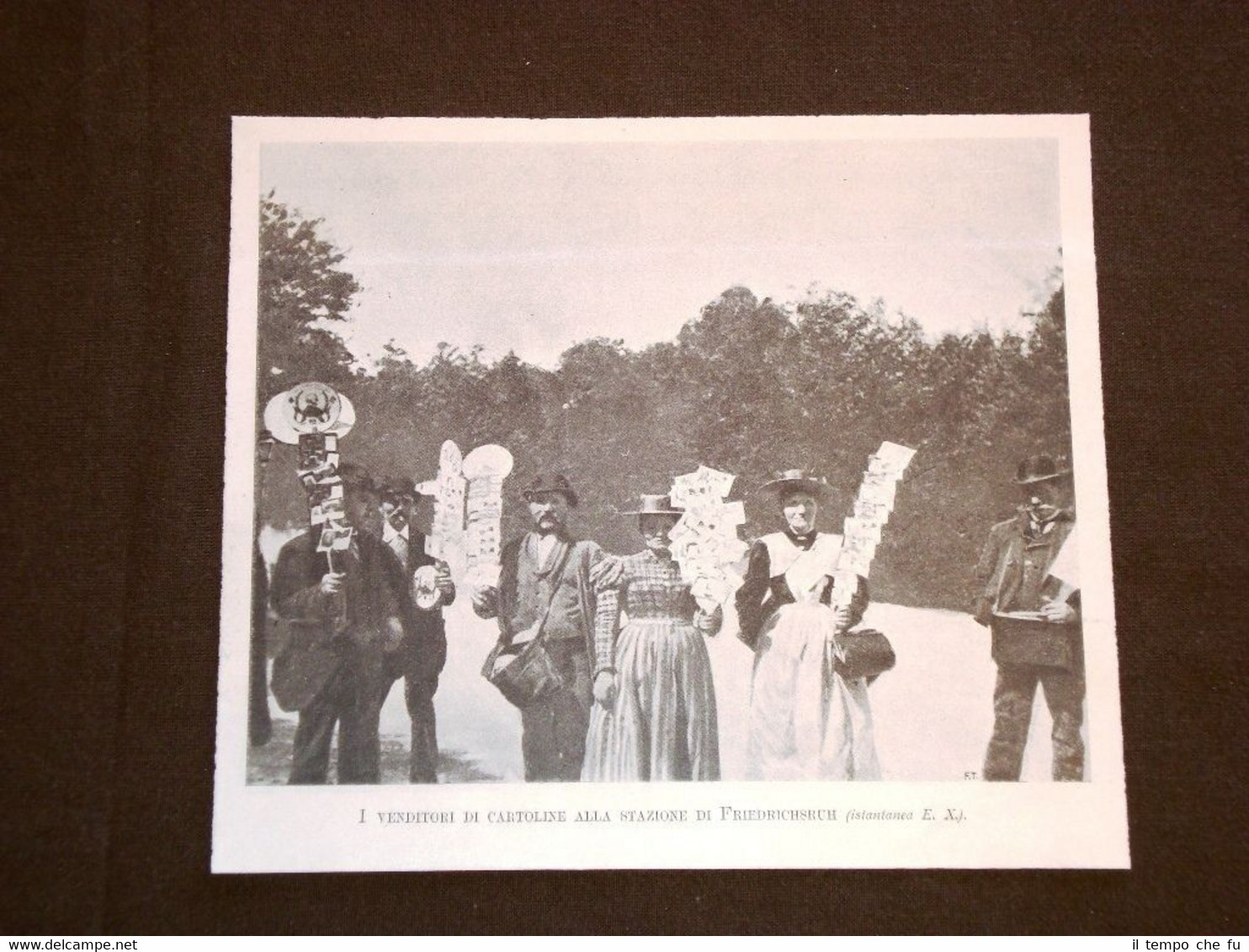 Friedrichsruh nel 1898 Venditori di cartoline alla stazione