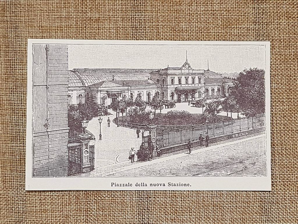 Il piazzale della nuova stazione nell'800 Monza Lombardia