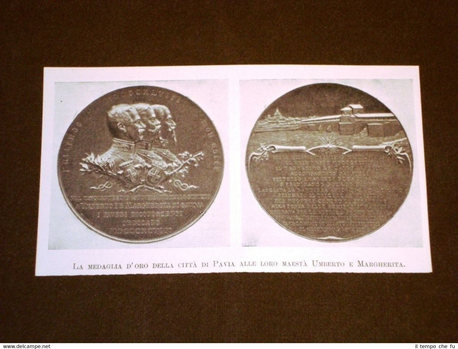 Medaglia donata dalla città di Pavia nel 1898 a Re …