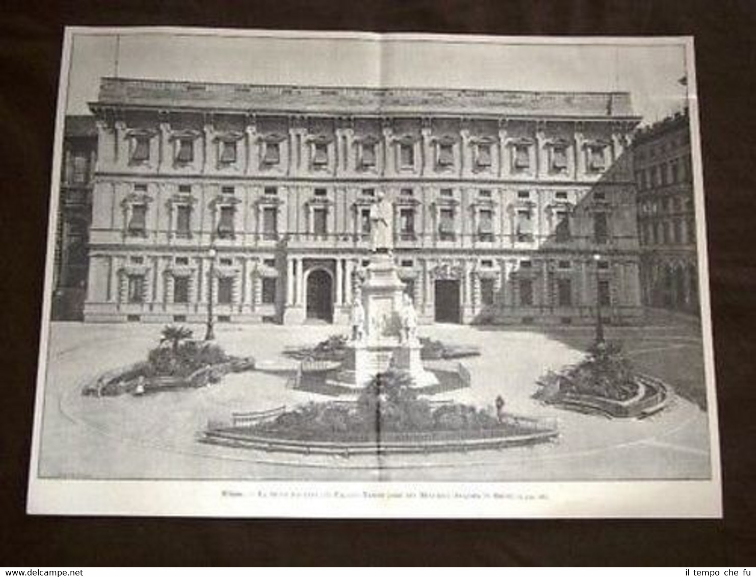 Milano Facciata del Palazzo Marino e Pianta o Piantina