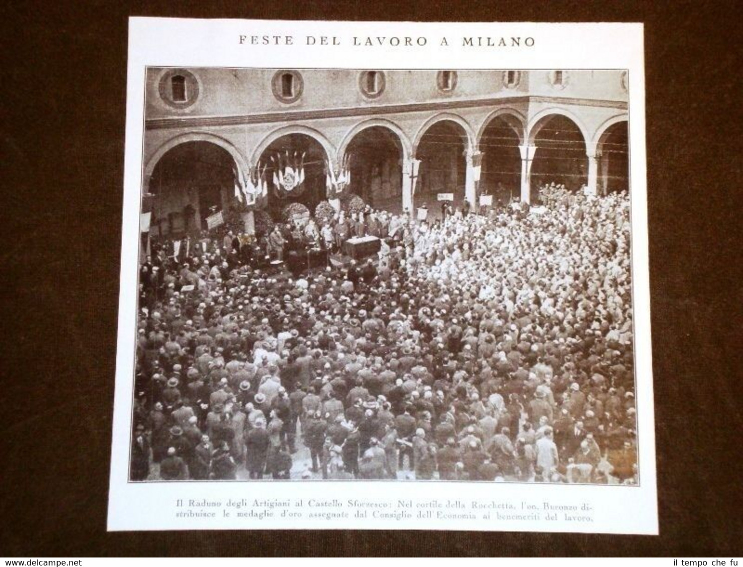 Milano nel 1931 Festa del lavoro Raduno degli artigiani a …