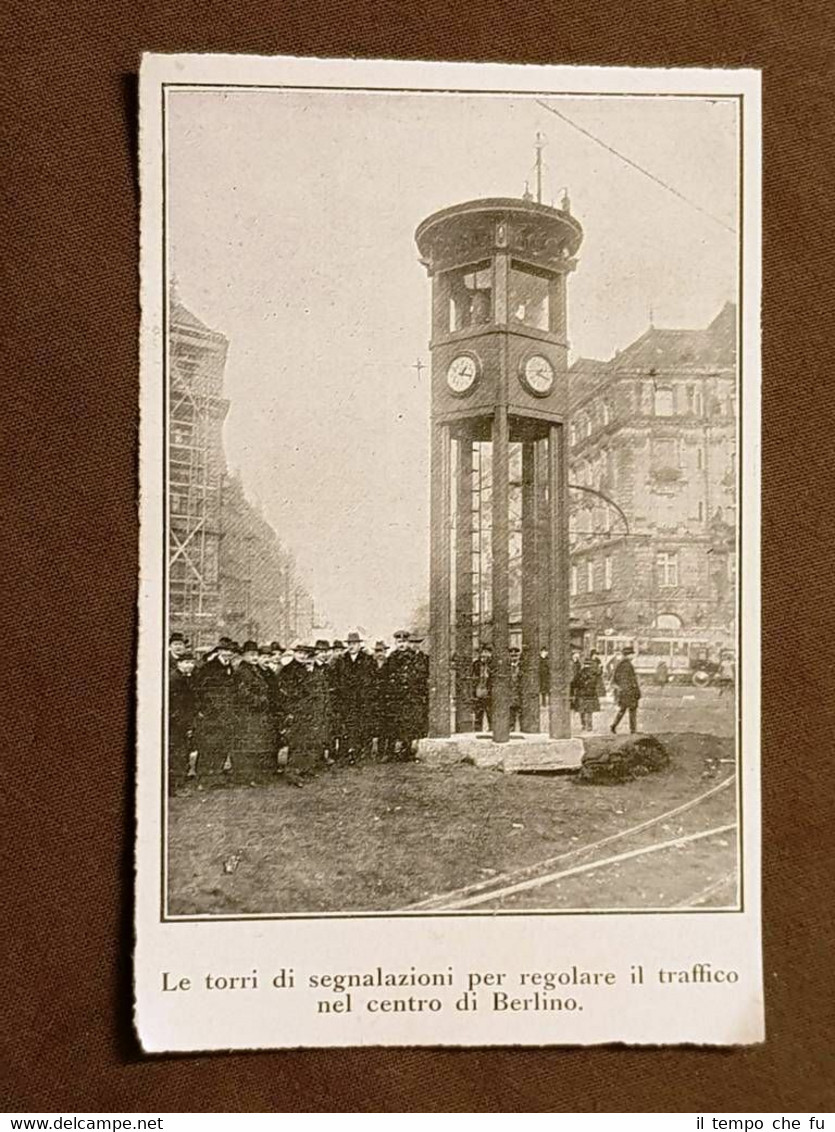 Nel centro di Berlino nel 1925 Torri di segnalazione per …