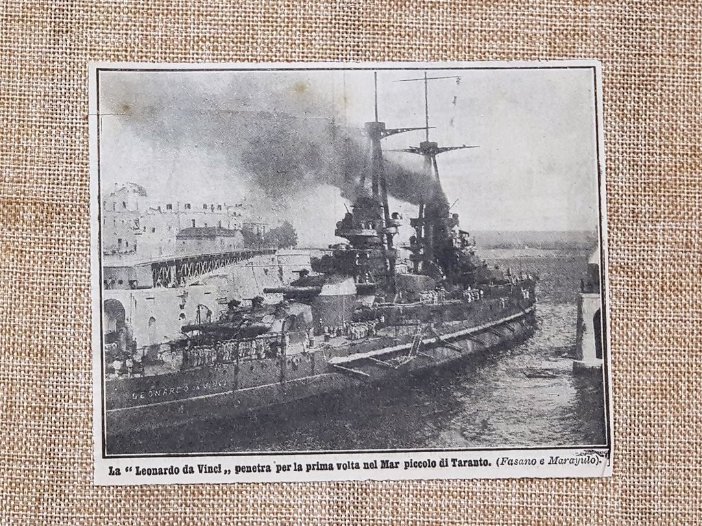 Nel Mar piccolo di Taranto nel 1914 La nave Leonardo …