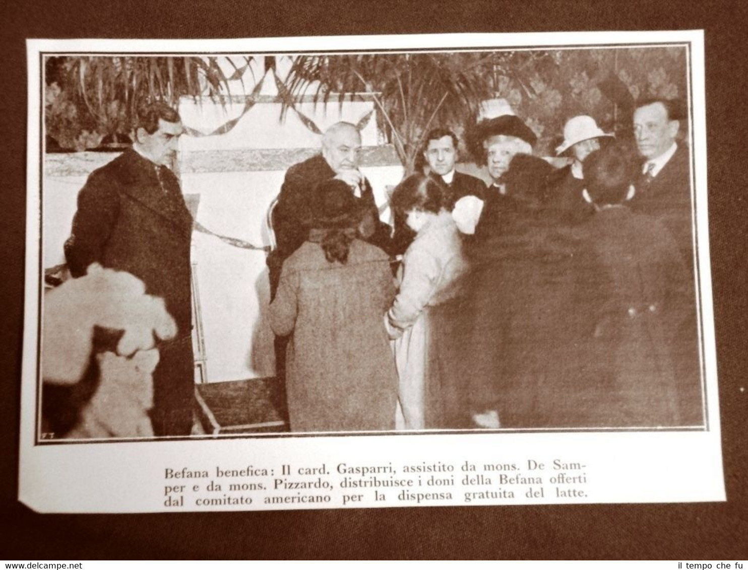 Roma nel 1924 Befana Cardinale Gasparri Monsignor De Samper e …