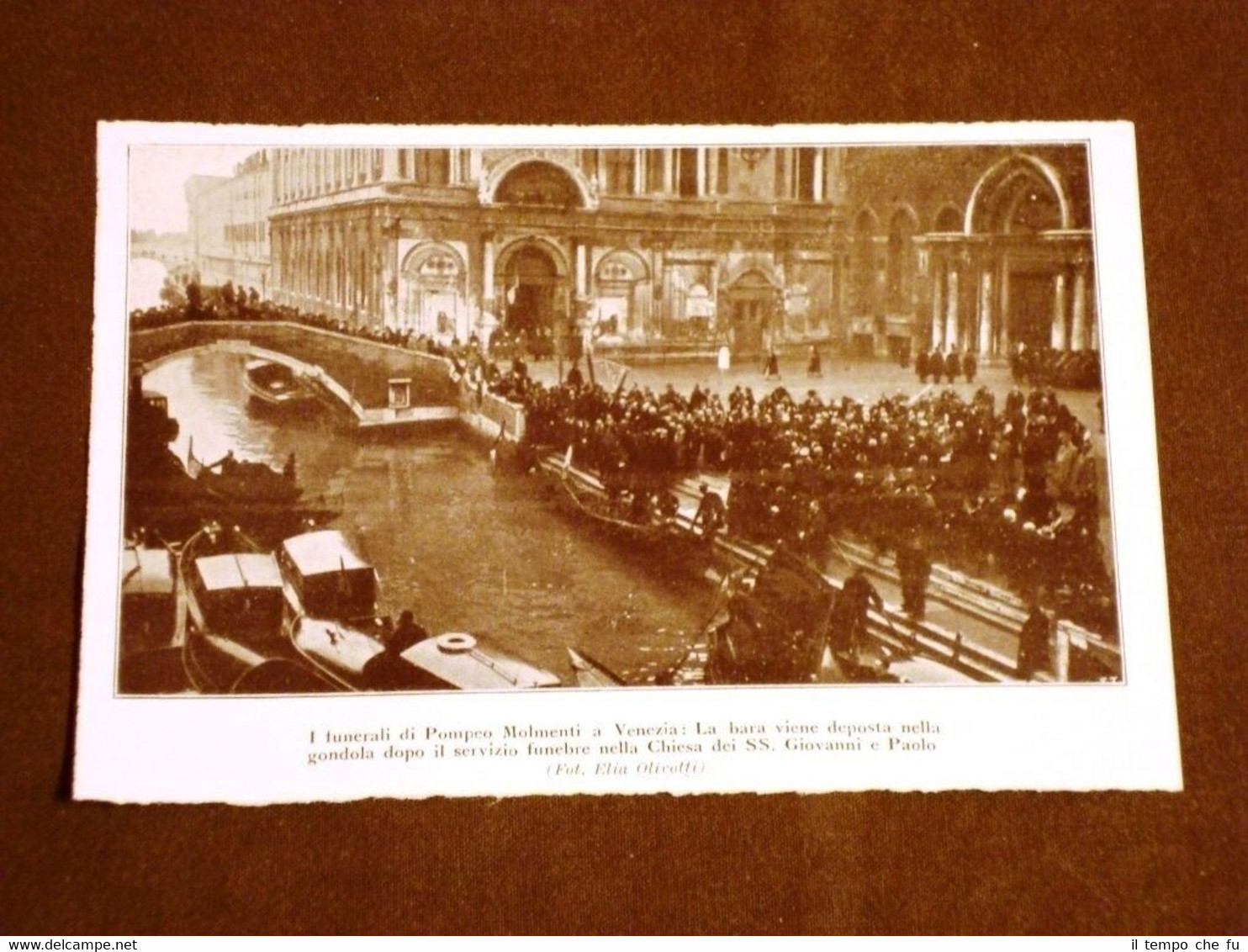 Venezia nel 1928 Funerale di Pompeo Molmenti Bara deposta sulla …