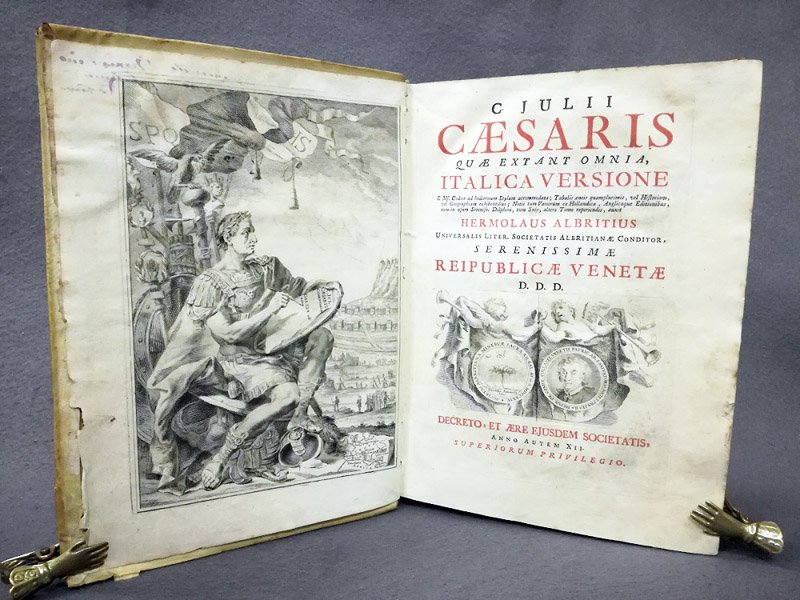 C. Julii Caesaris quae extant omnia, Italica versione e ms. …