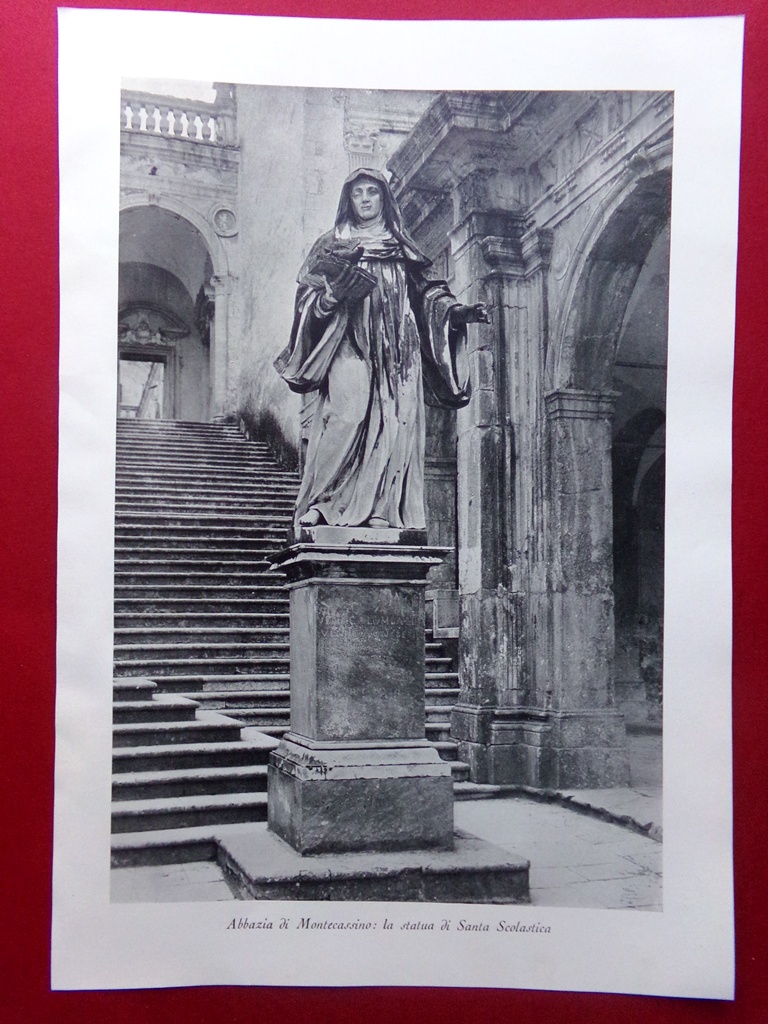 Stampa del 1929 Abbazia di Montecassino Statua Santa Scolastica