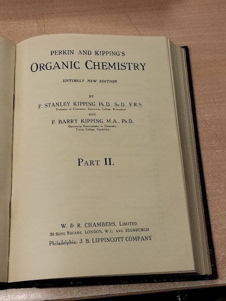 Organic chemistry 2 parti in 1 volume