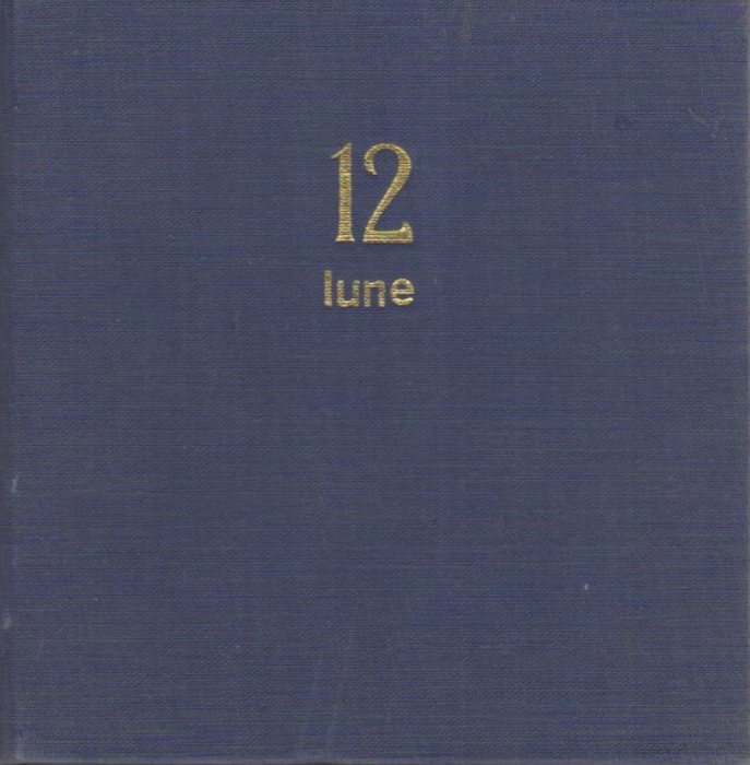 12 lune.