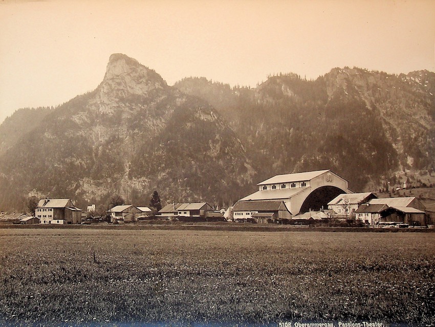 5108. Oberammergau. Passions-Theater.