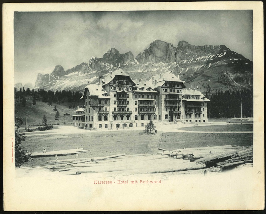 61. Karersee. Hotel mit Rothwand.