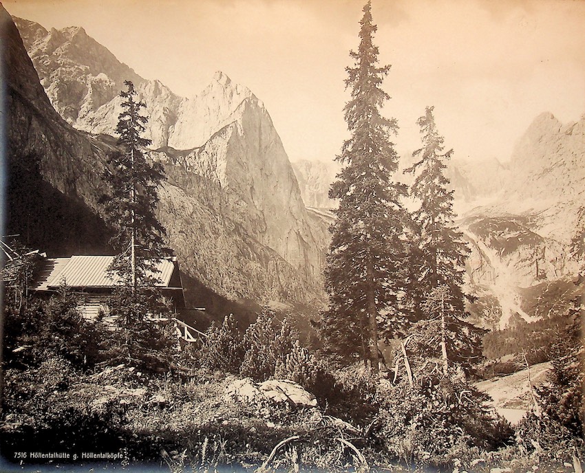 7516. HÃ¶llentalhÃ¼tte g. HÃ¶llentalkÃ¶pfe.