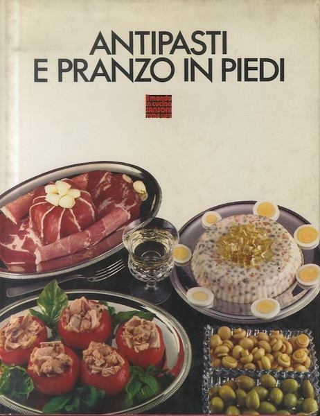 Antipasti e pranzo in piedi.
