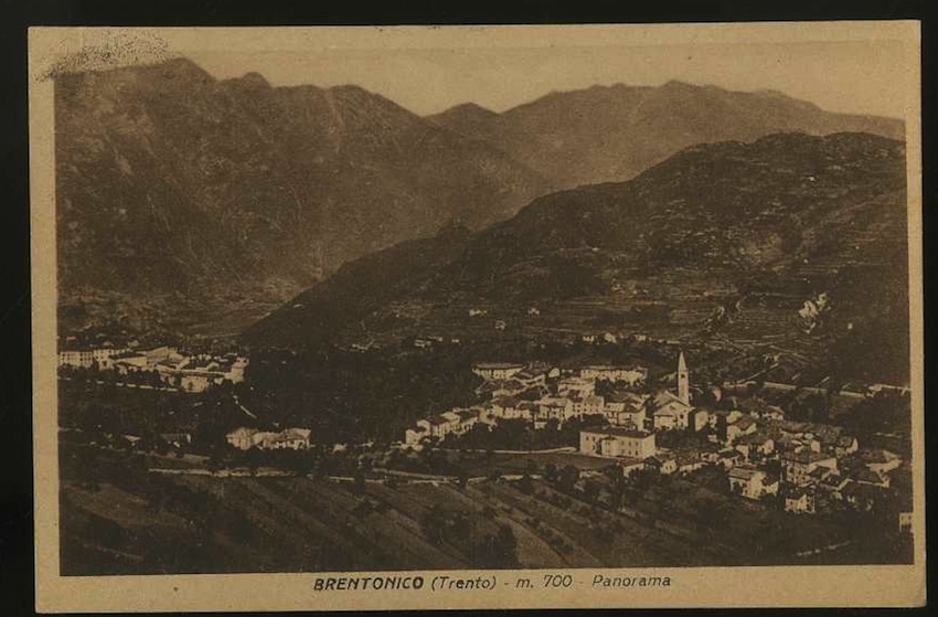 Brentonico (Trento) m. 700. Panorama.