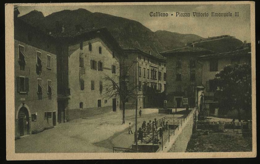 Calliano. Piazza Vittorio Emanuele III.