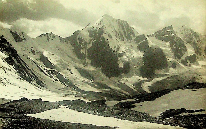 Dal passo del Madreccio: Grande e piccolo ZebrÃ¹.